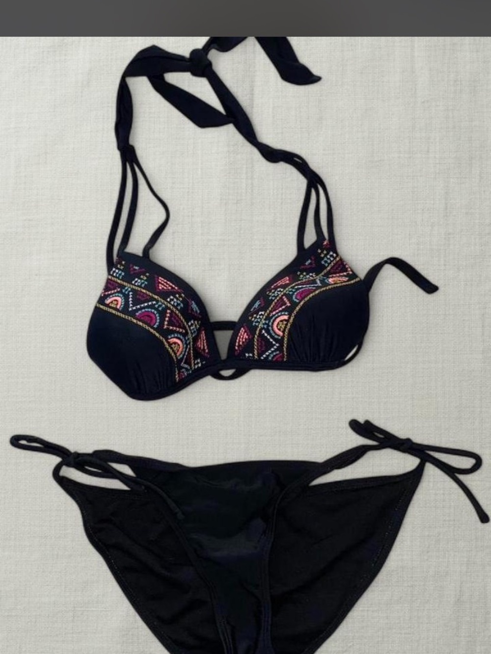 Mix-and-match triangle bikini tops (x2) with side-tie bottoms - Picture 3 of 5